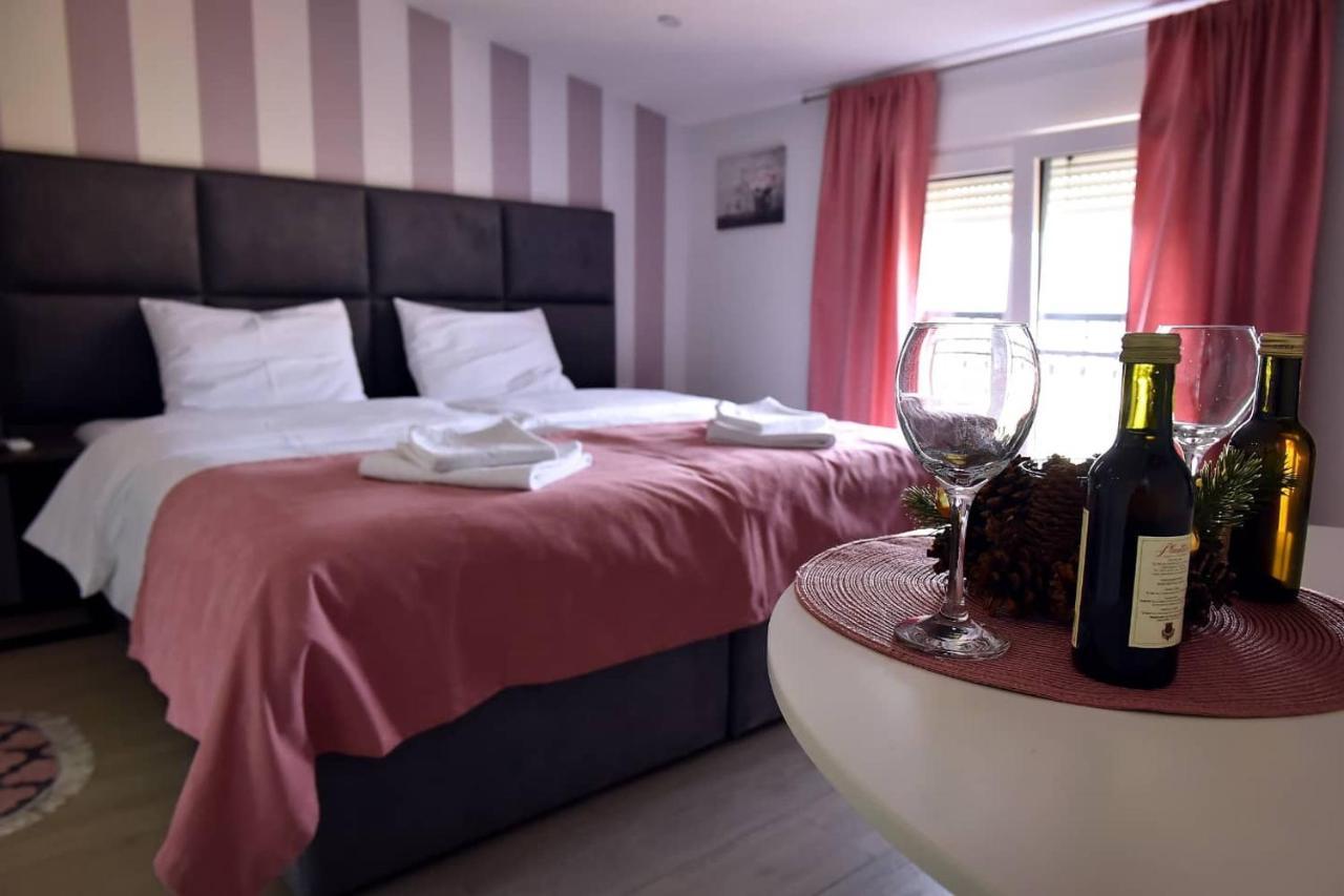 Studio Apartments Bulevar Ποντγορίτσα Εξωτερικό φωτογραφία