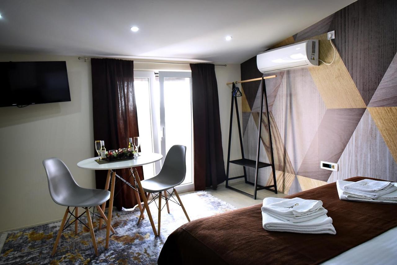 Studio Apartments Bulevar Ποντγορίτσα Εξωτερικό φωτογραφία