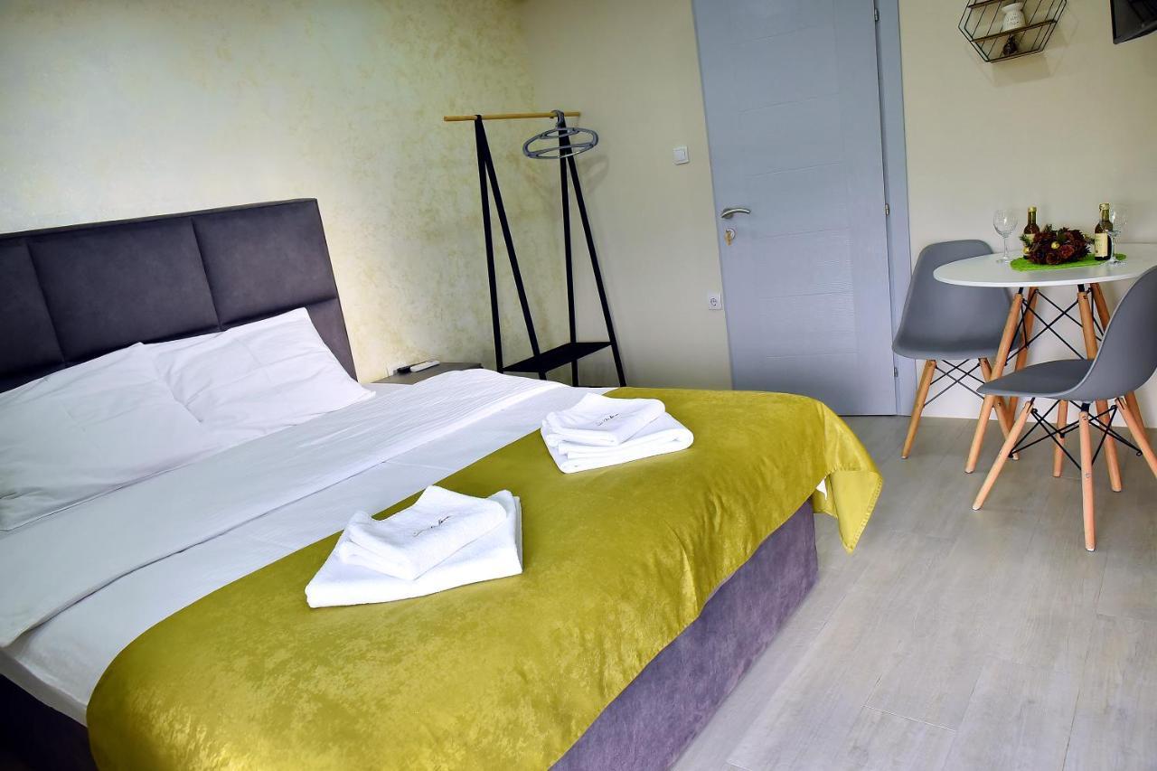 Studio Apartments Bulevar Ποντγορίτσα Εξωτερικό φωτογραφία