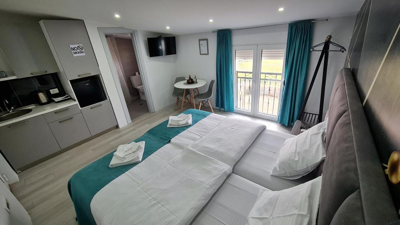Studio Apartments Bulevar Ποντγορίτσα Εξωτερικό φωτογραφία