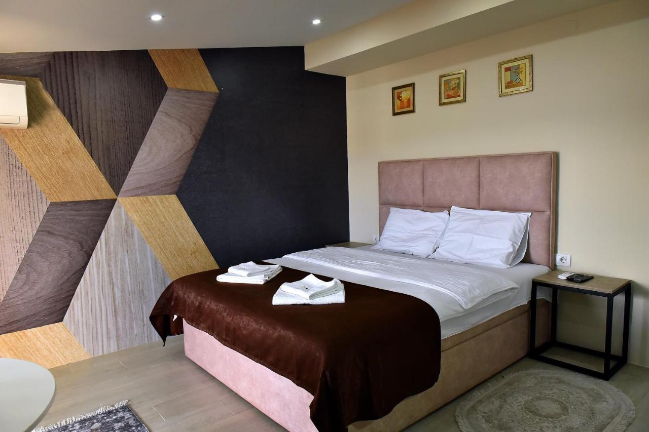 Studio Apartments Bulevar Ποντγορίτσα Εξωτερικό φωτογραφία
